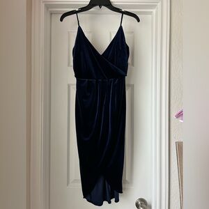 ELLA BLUE | Elegant Navy Blue Velvet Formal Dress